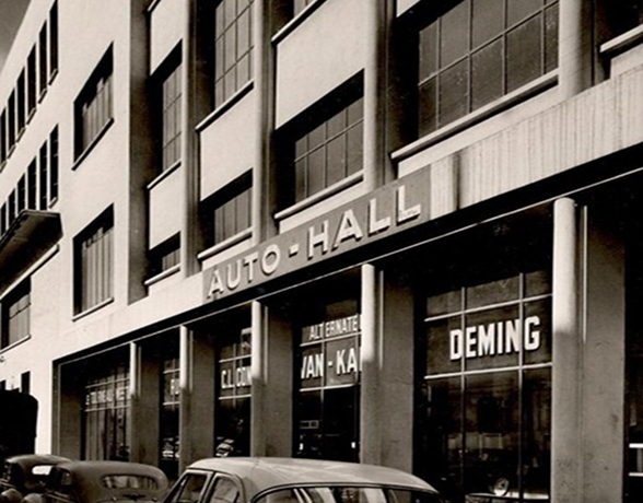 Auto Hall, façade historique